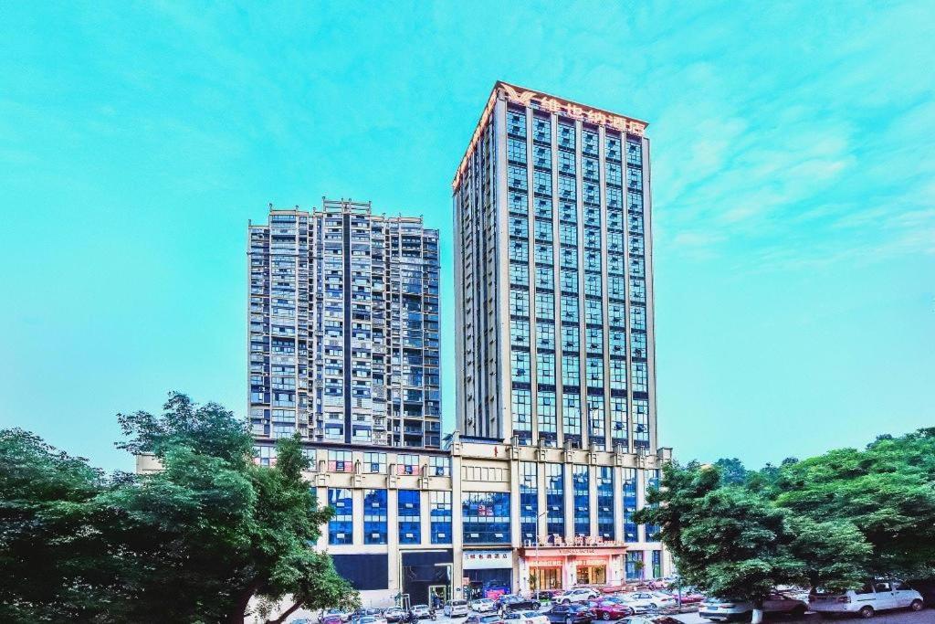 Vienna Hotel Sichuan Hejiang Yangtze River Bridge Луджоу Екстериор снимка